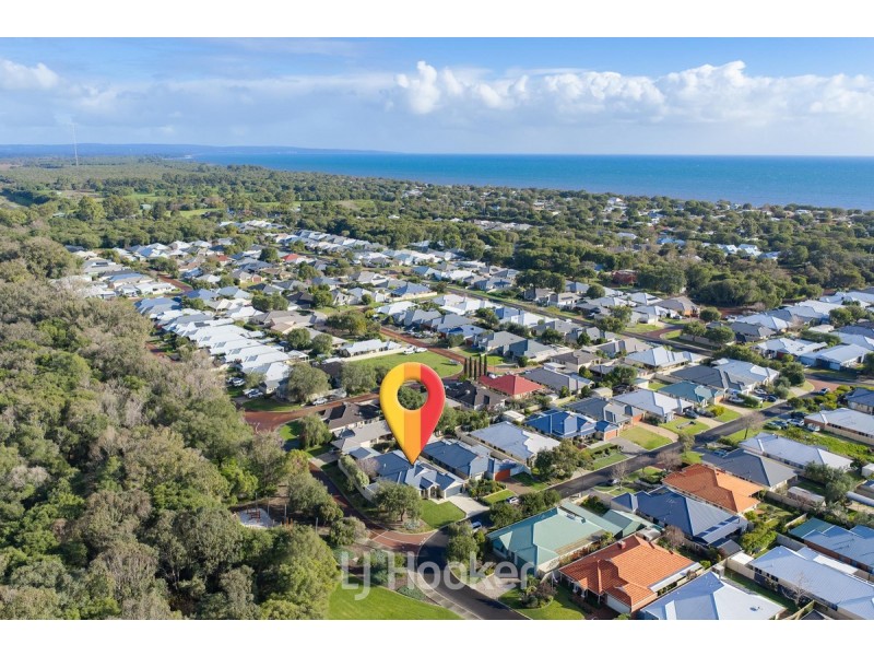 18 Kooljak Road, Broadwater WA 6280