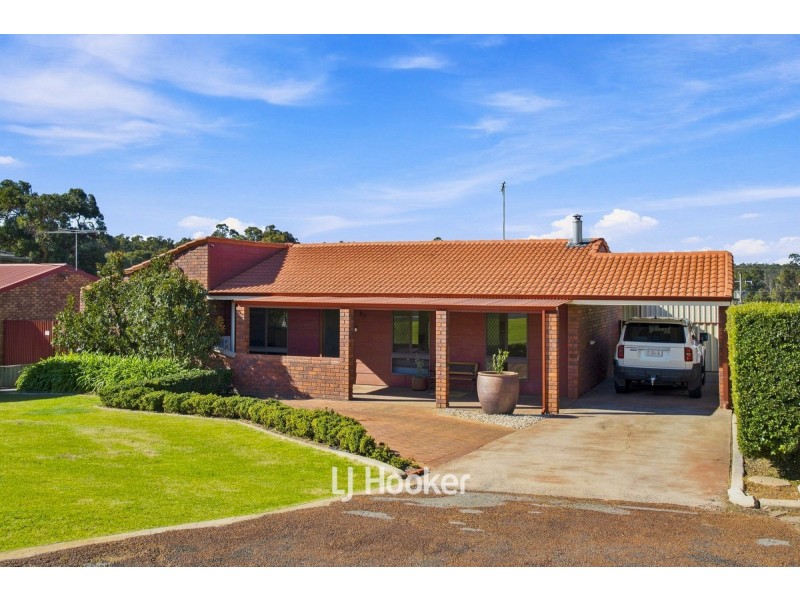 86 Swanstone Street, Collie WA 6225