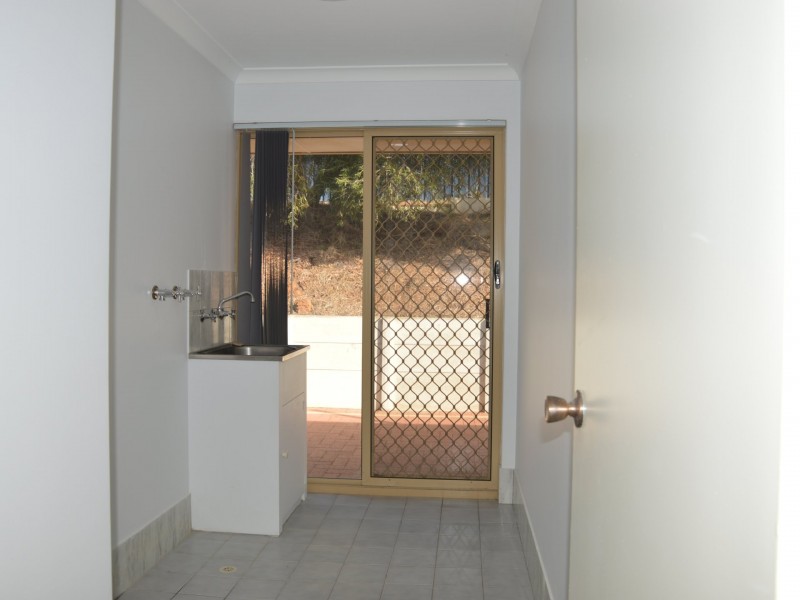 18/104 Paris Road, Australind WA 6233