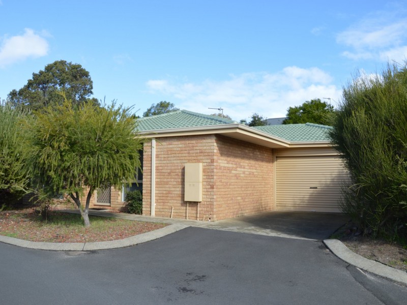 18/104 Paris Road, Australind WA 6233