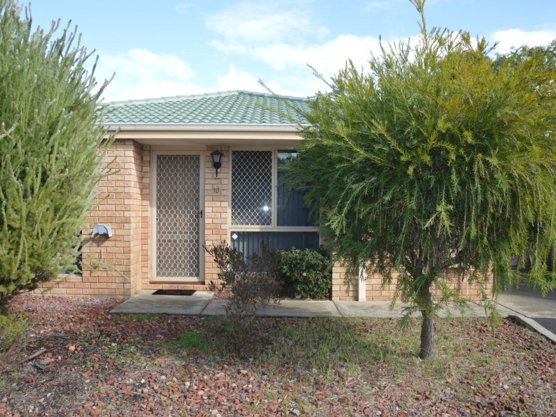 18/104 Paris Road, Australind WA 6233