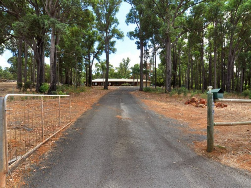 139 Hull Road, Collie WA 6225