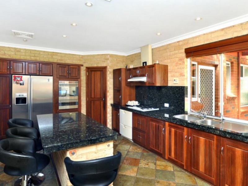 139 Hull Road, Collie WA 6225