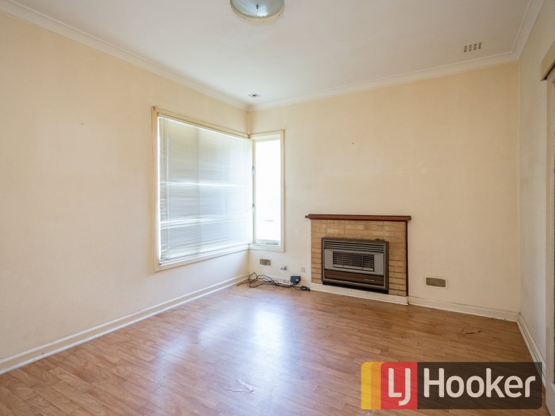 38 Parade Road, Withers WA 6230