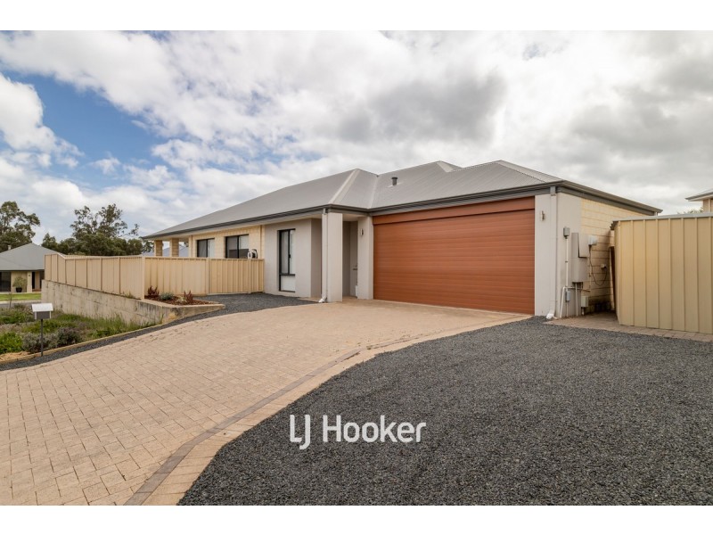 1 Topaz Way, Dalyellup WA 6230