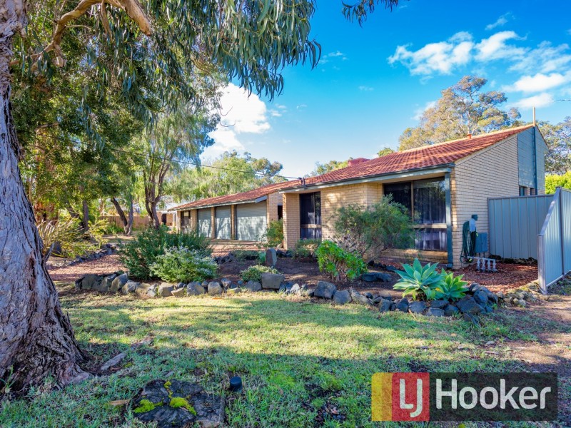 35 Whatman Way, Australind WA 6233