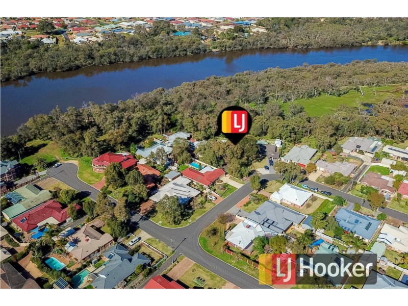 35 Whatman Way, Australind WA 6233