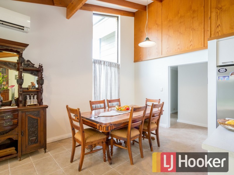 35 Whatman Way, Australind WA 6233