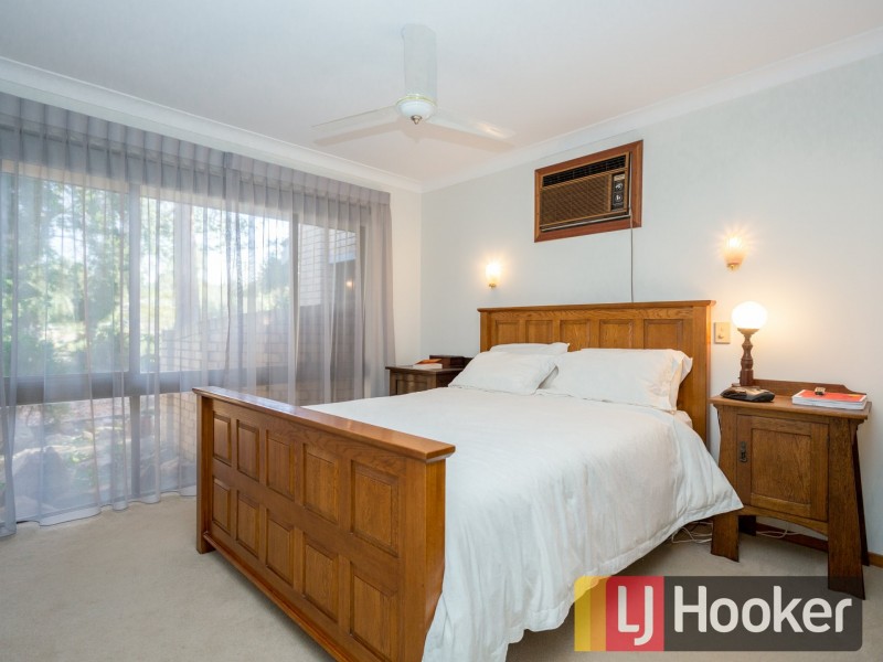 35 Whatman Way, Australind WA 6233