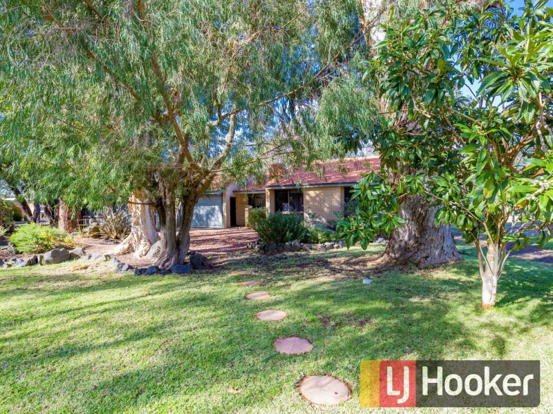 35 Whatman Way, Australind WA 6233