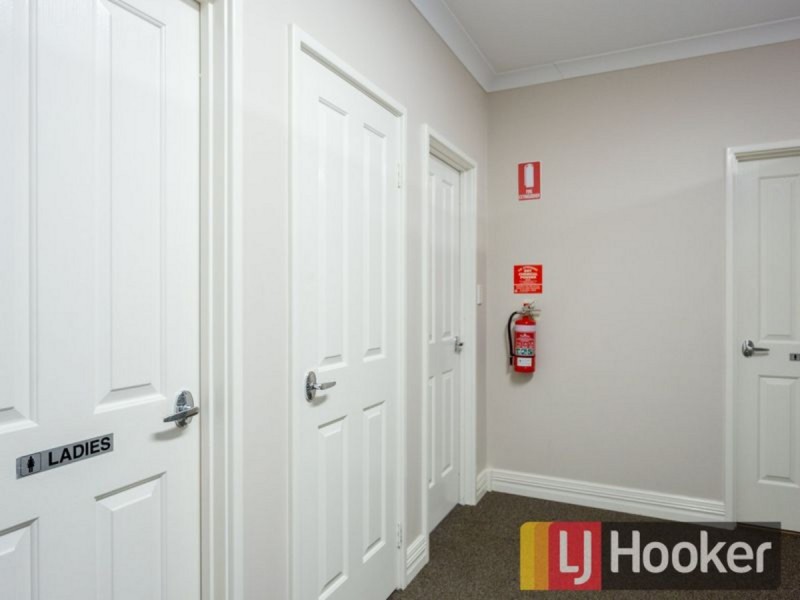 98 Beach Road, Bunbury WA 6230