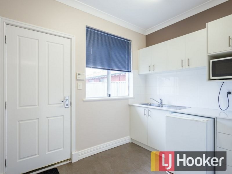 98 Beach Road, Bunbury WA 6230