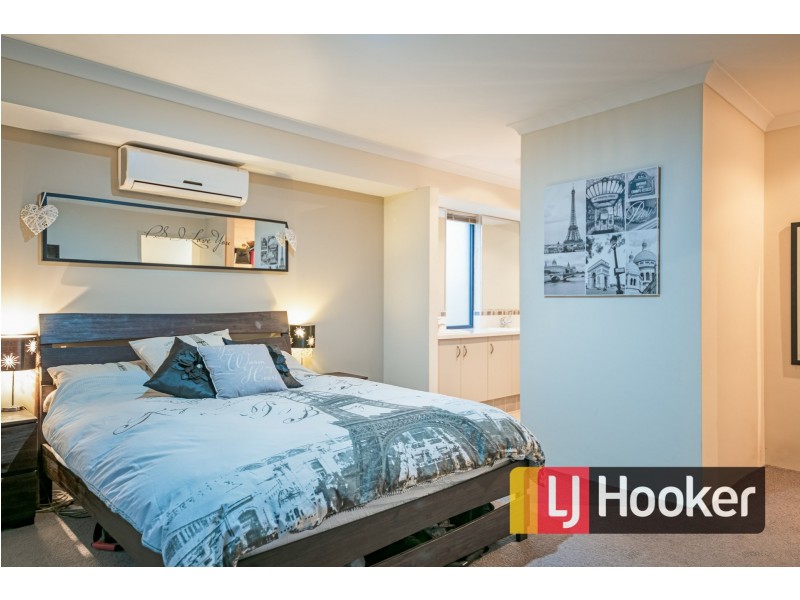 11 Lawson Road, Dalyellup WA 6230