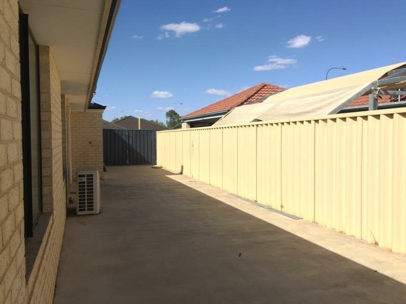 3 Oxley Pass, Dalyellup WA 6230