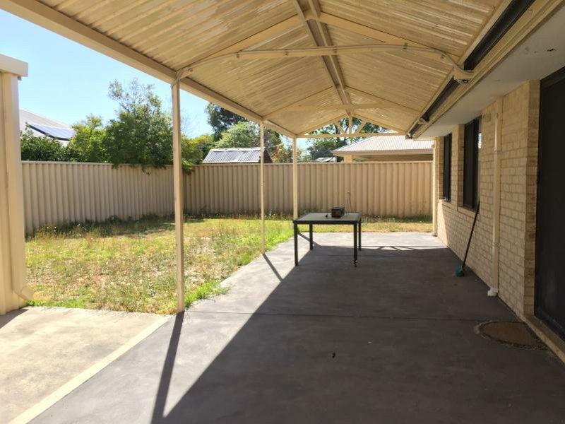 3 Oxley Pass, Dalyellup WA 6230