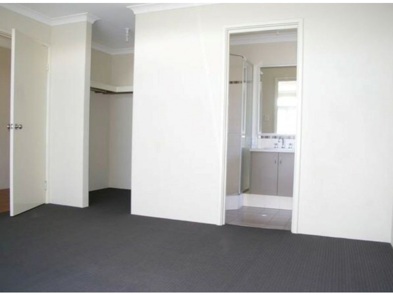 3 Oxley Pass, Dalyellup WA 6230