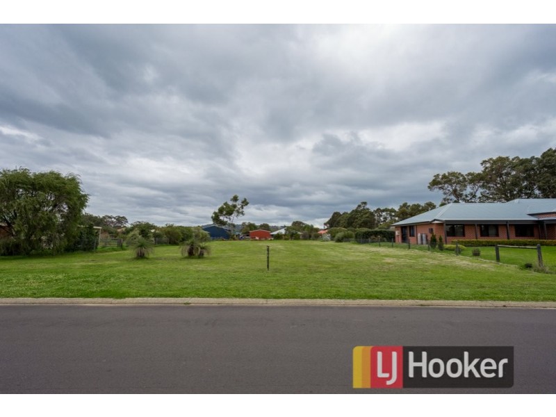 4 O’Meara Drive, Burekup WA 6227
