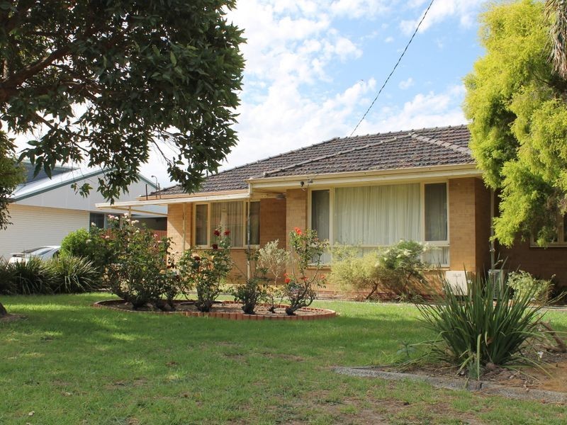 14 Shines Cresent, Brunswick WA 6224