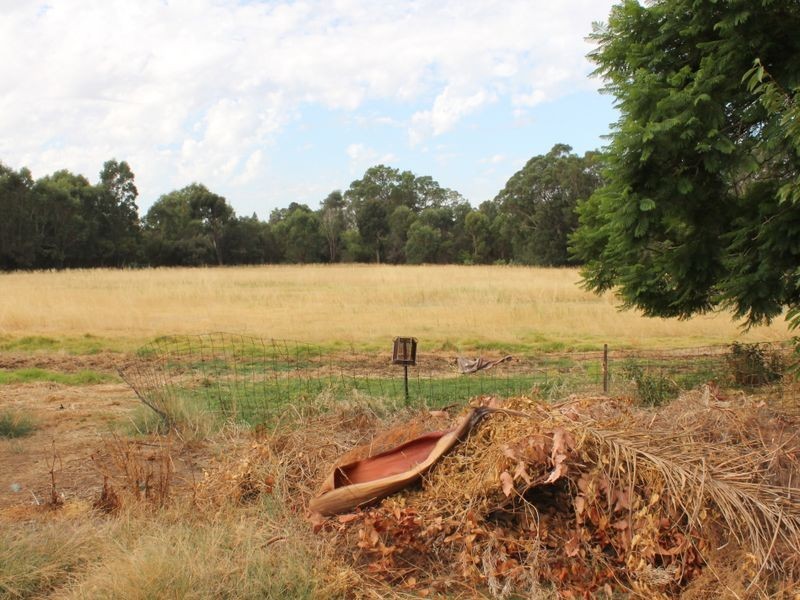 14 Shines Cresent, Brunswick WA 6224