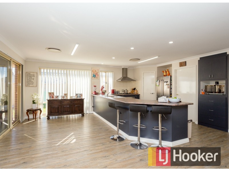 10 Longbow Approach, Dalyellup WA 6230