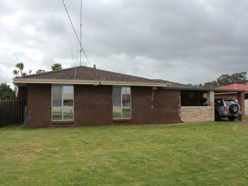 13 Gerrard Place, Carey Park WA 6230