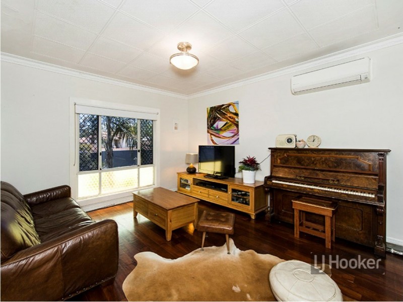 13 Moolyeen Road, Carey Park WA 6230