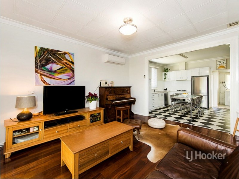 13 Moolyeen Road, Carey Park WA 6230