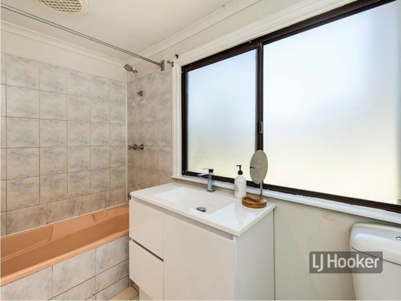 13 Moolyeen Road, Carey Park WA 6230