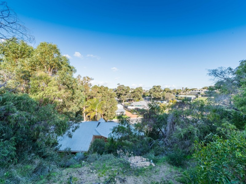 6 Burcham Drive, Binningup WA 6233