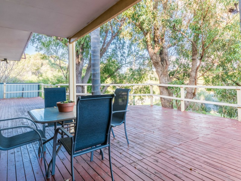 6 Burcham Drive, Binningup WA 6233