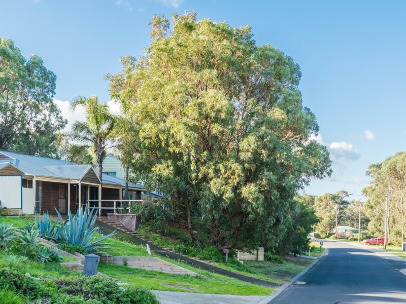6 Burcham Drive, Binningup WA 6233