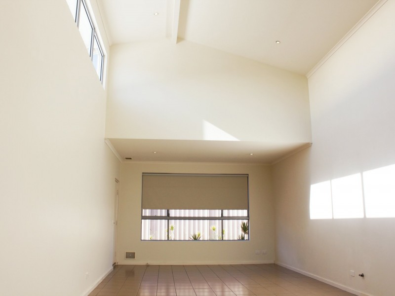 1B Silvergull Terrace, Australind WA 6233