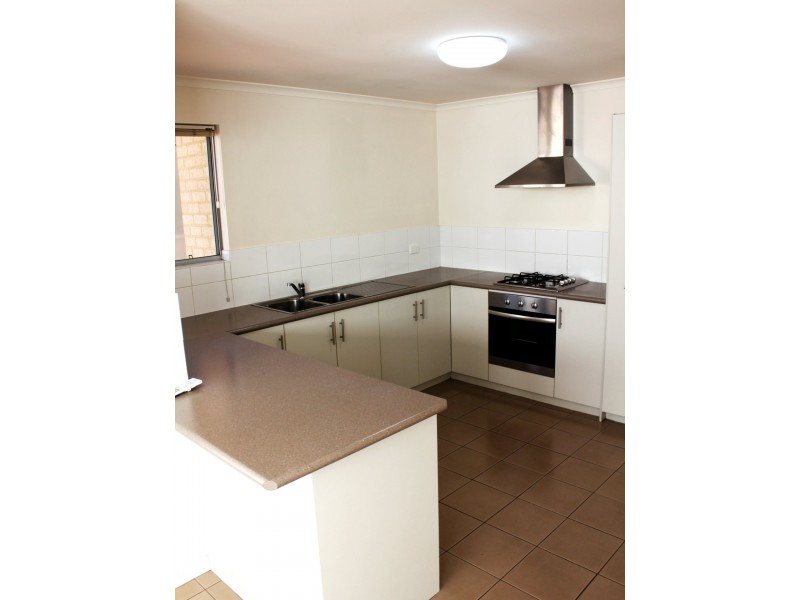 1B Silvergull Terrace, Australind WA 6233