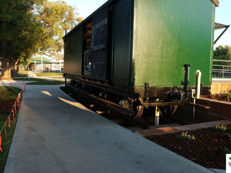 11 Saunders Street, Collie WA 6225