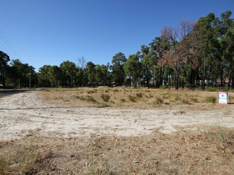 2 Cunningham Crescent, Collie WA 6225