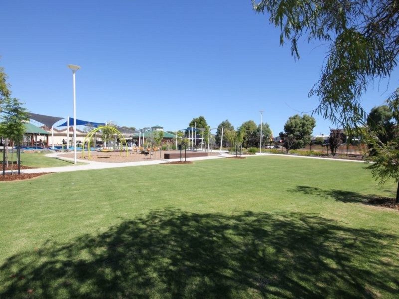 2 Cunningham Crescent, Collie WA 6225