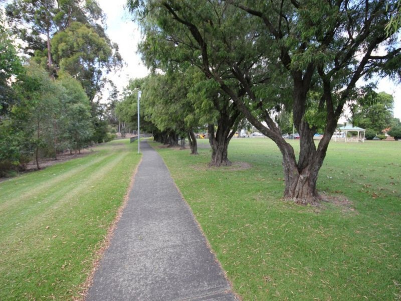 2 Cunningham Crescent, Collie WA 6225