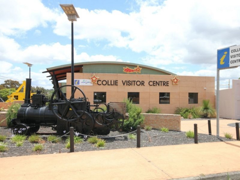 2 Cunningham Crescent, Collie WA 6225