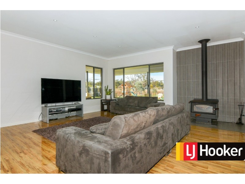 33 Ewing Road, Allanson WA 6225