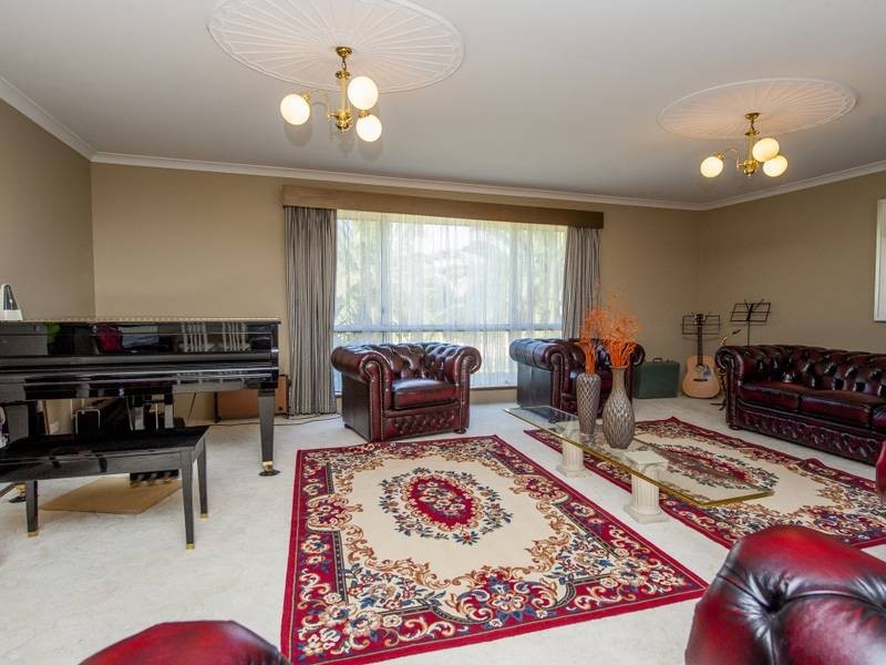 95 Lucy Victoria Avenue, Australind WA 6233