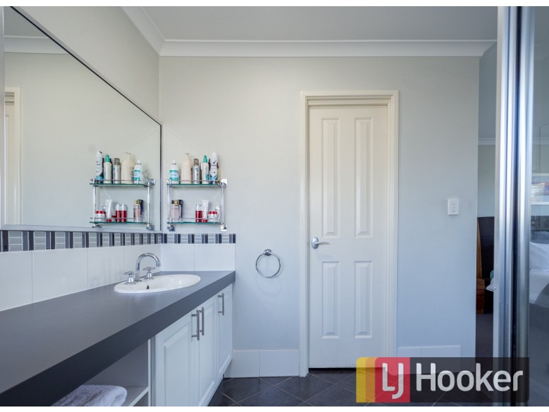 11 Pearl Link, Australind WA 6233