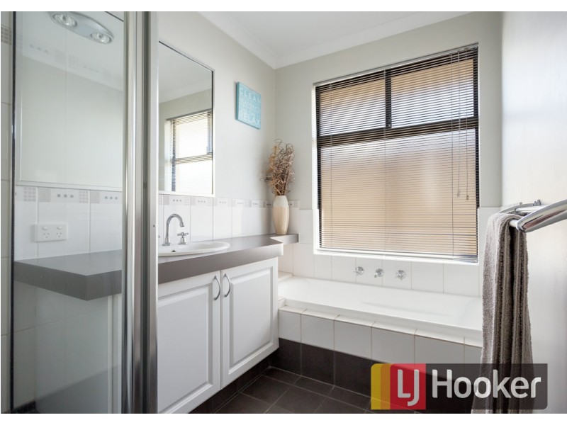 11 Pearl Link, Australind WA 6233