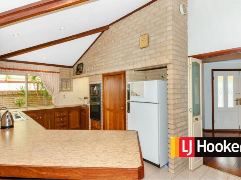 77 Swanstone Street, Collie WA 6225