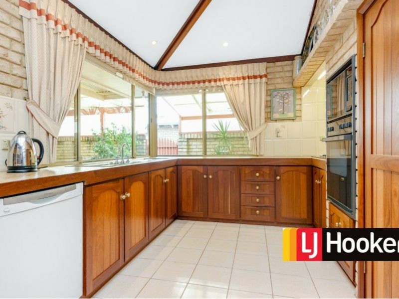 77 Swanstone Street, Collie WA 6225