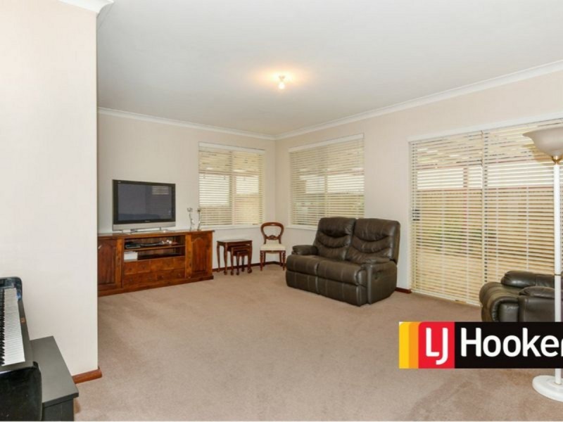 77 Swanstone Street, Collie WA 6225