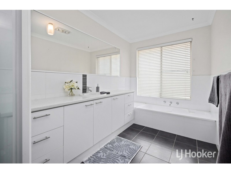 18 Albion Rise, Australind WA 6233