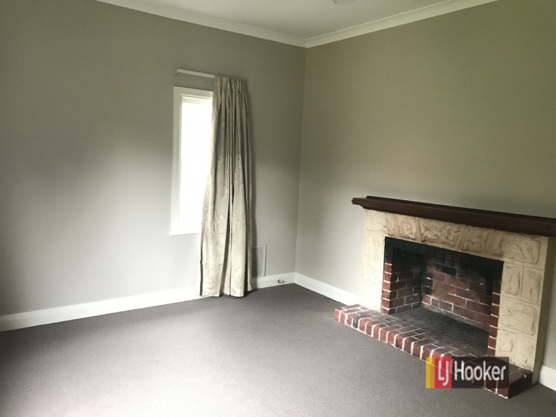 16 Woodrow Street, Carey Park WA 6230