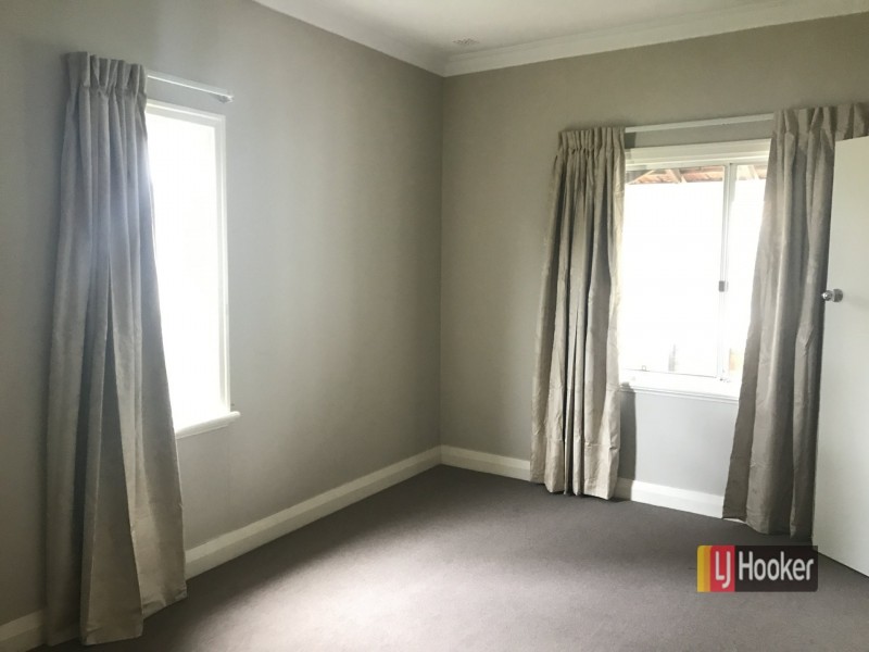 16 Woodrow Street, Carey Park WA 6230