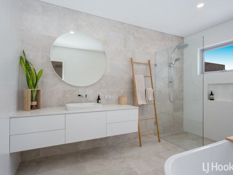 33 Marlston Drive, Bunbury WA 6230