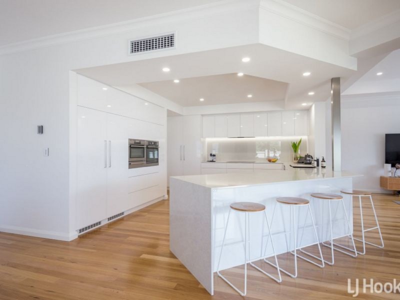 33 Marlston Drive, Bunbury WA 6230